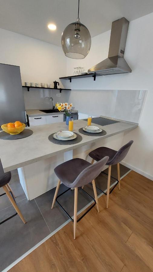 Aurora Apartment, زادار المظهر الخارجي الصورة
